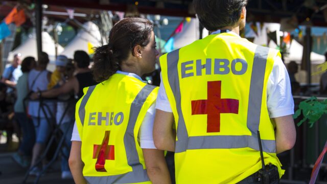 Piekmoment in de zomer vergt veel van EHBO'ers: 'Alles wat je maar kan bedenken komt voorbij'