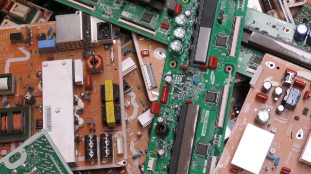 'We gooien elk jaar 23 miljoen kilo elektronisch afval weg. Dat moet anders'