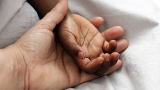 Adoptiemoeder over adoptieproces: 'Ik voelde verantwoordelijkheid de kritische geluiden tot me te nemen'