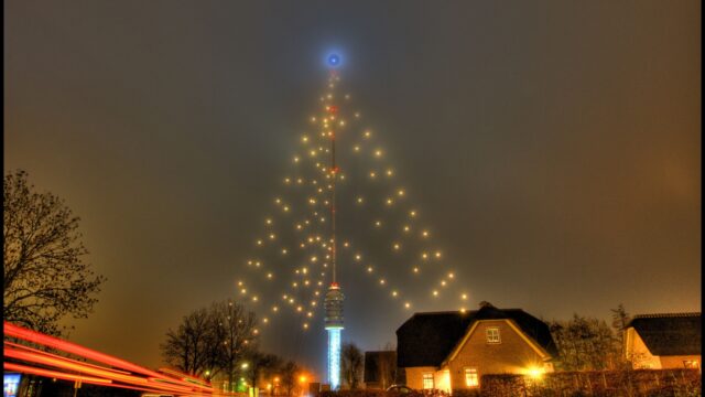 Hoe maken ze van de zendmast in IJsselstein elk jaar een kerstboom?