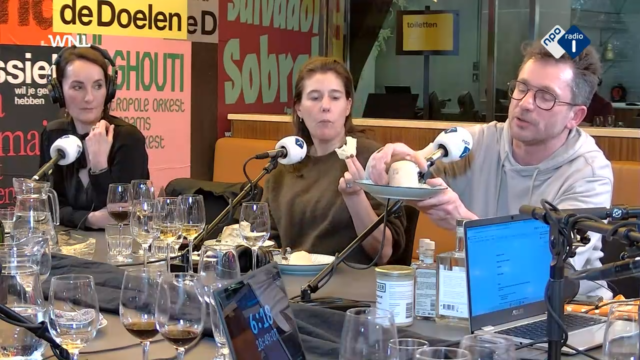 Wijn en kaas met kerst op tafel? Hier moet je op letten