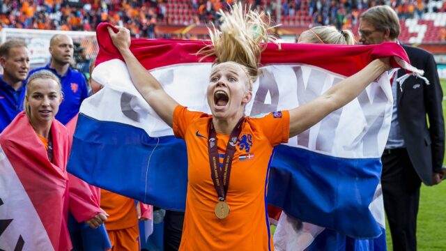 Oud-international Van Es onder indruk van bondscoach Jonker: 'Laat iedereen speciaal voelen'