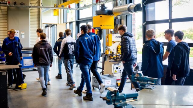 Steeds minder mbo-studenten: 'Er zit iets heel erg scheef in de beeldvorming'