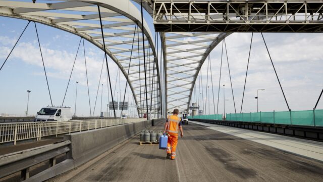 Groot onderhoud Nederlandse infrastructuur hard nodig: 'Hier ligt een enorme uitdaging voor het Rijk'