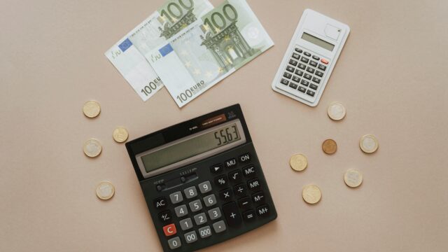 Geldstress raakt steeds meer Nederlanders 'Je IQ gaat ervan zakken'