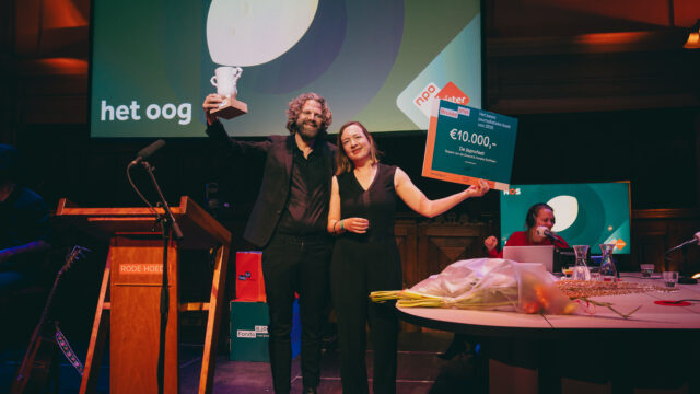 Robert van de Griend en Anneke Stoffelen winnen Brusseprijs voor beste journalistieke boek