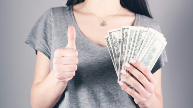 Geld maakt niet gelukkig, filosoof Damiaan Denys legt uit