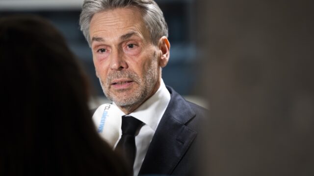 Moeten we paspoorten afpakken van antisemitische relschoppers?