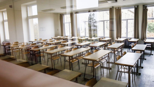 Zesde school in brand in Charleroi, België: 'Elke directeur vraagt zich af: ben ik de volgende?'