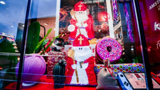 Sinterklaas steeds minder in etalages: 'Raakt een beetje op z'n retour'