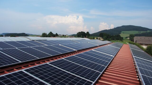 Extra betalen voor zonnepanelen? 'Mensen gaan zo twee keer nadenken voor ze investeren'
