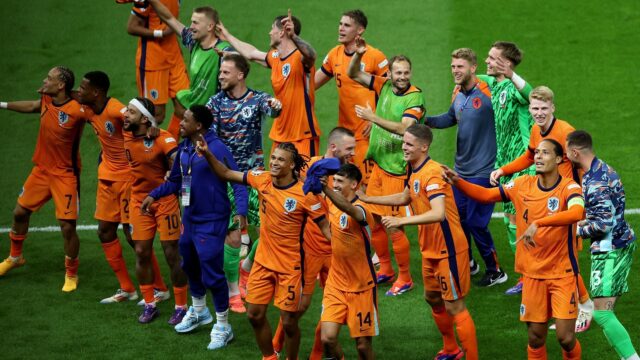 De dag na Oranje: 'Het is opeens hartstikke leuk om in Wolfsburg te zijn'