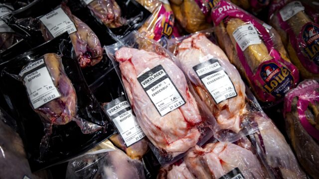 Supermarkten stunten méér met vleesprijzen tijdens feestdagen: 'Opvallend'