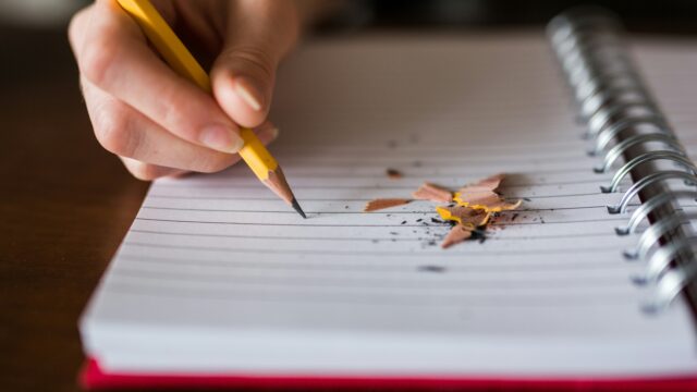 Kinderombudsman luidt de noodklok: 'Te veel kinderen thuis zonder passend onderwijs'