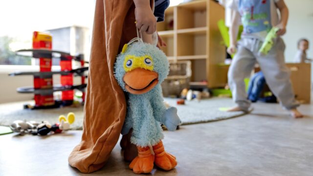 'Onbegrijpelijk' dat vaccinatieplicht op kinderopvang nog niet is doorgevoerd: 'Het is niet veilig'