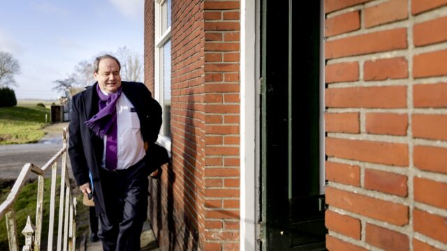 Vijlbrief 'boos' over gasbesluit Groningen: 'Stop met vertragen Eerste Kamer'