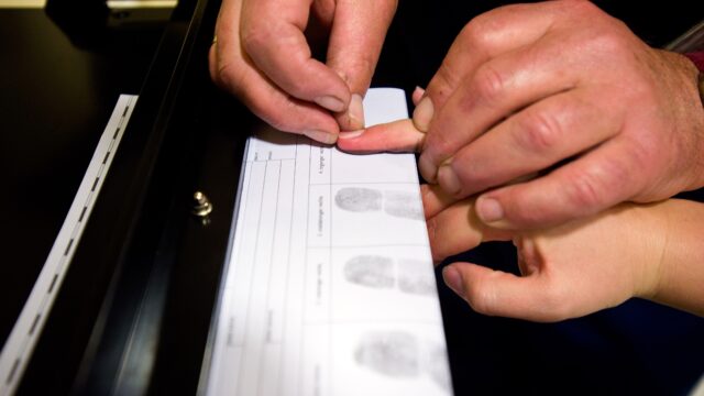 Mogen politieagenten nog standaard vingerafdrukken afnemen? Dat is de vraag na uitspraak Europees Hof