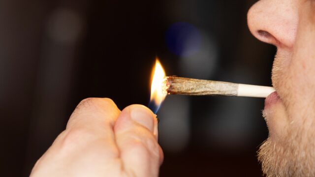 Wietproef van start, maar legalisering blijft een worsteling: 'De hemel valt niet naar beneden'