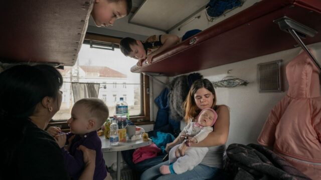 Op het spoor naar vrede: De 'Iron People' in Oekraïne