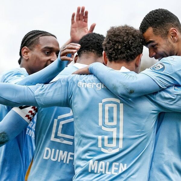 Zakelijke overwinning voor PSV: 0-2