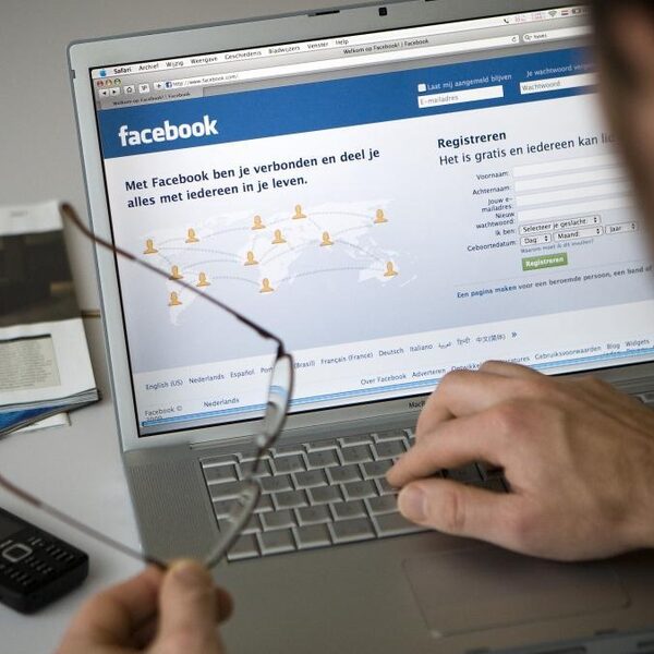 Slachtofferhulp wil minder 'eigen schuld' op sociale media