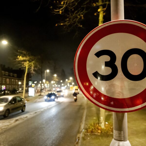 Alle wegen in binnensteden naar 30 kilometer per uur? 'Werken aan verkeersveiligheid vergt lange adem'