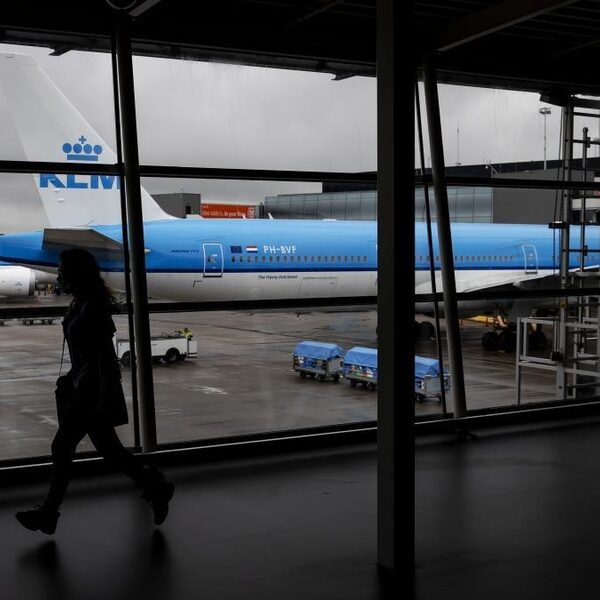 Ontslag dreigt voor 1500 KLM'ers