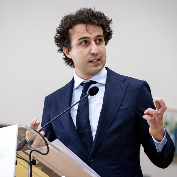 GroenLinks en PvdA brengen kabinet nu al in het nauw: nee tegen woon- en landbouwbegroting