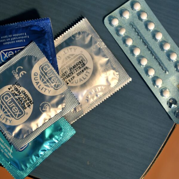 Hoe werkt de ontvruchtingspil (ook bekend als de abortuspil) eigenlijk?