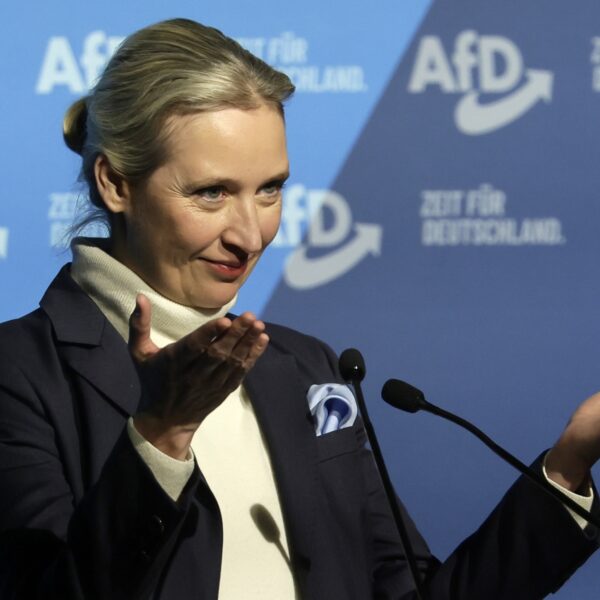 Kan 'moderne' Weidel de AfD over de finish trekken? 'Brandmauer is weer dichtgemetseld'