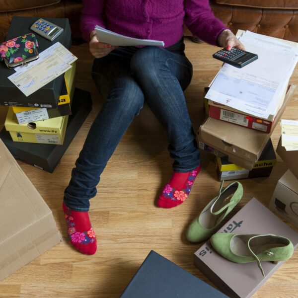 Gemeente schulden van gezinnen laten afkopen is 'uiteindelijk ook goedkoper voor het systeem'