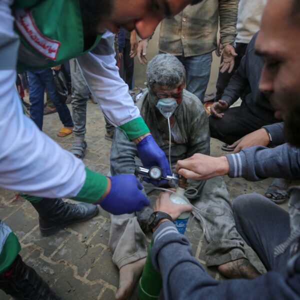 Tegen welke obstakels lopen hulpverleners aan in Gaza?