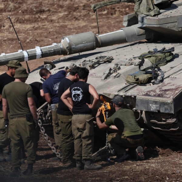 Waarom opent Israël juist nu aanval op Hezbollah in Libanon? 'Netanyahu ziet dit als zelfverdediging'