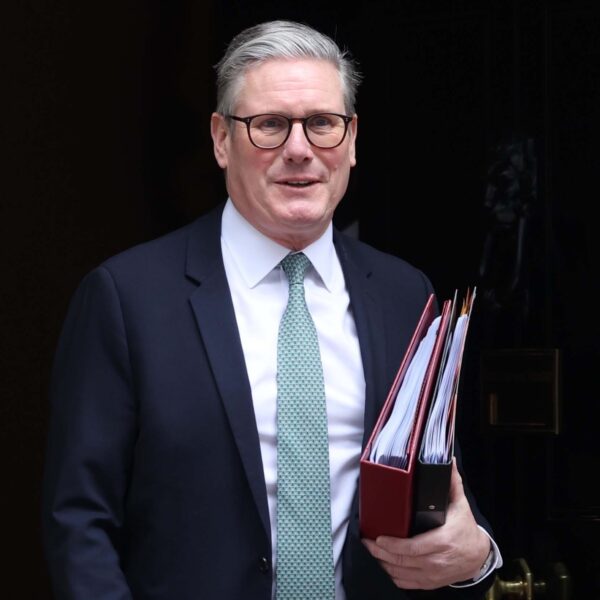 Van 'never here Keir' tot sterke leider: kan Starmer opstaan als bruggenbouwer tussen EU en VS?