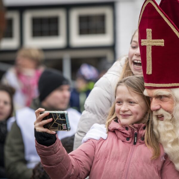 Veel steun voor pact tegen smartphonegebruik kinderen: 'Ze zijn niet opgewassen tegen het apparaat'