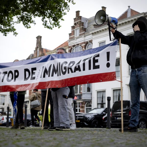 Medemenselijkheid ver te zoeken in asielbeleid: 'Gaat nooit over mensen, maar over gelukszoekers'