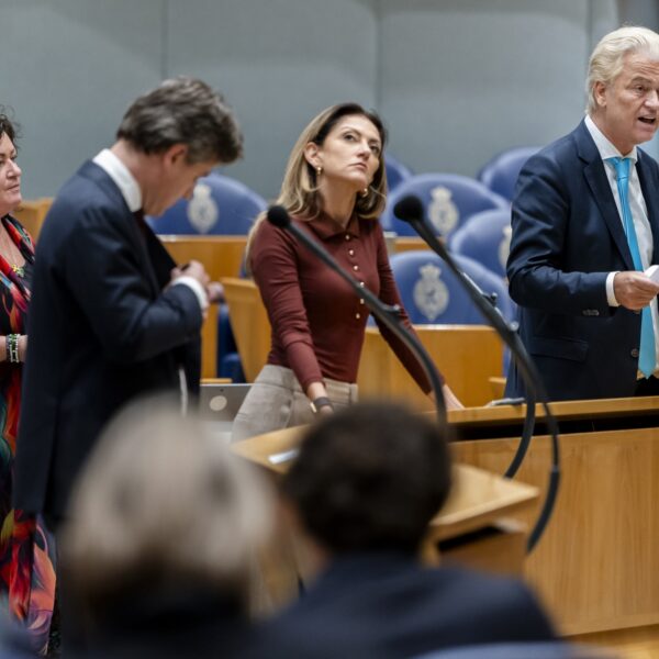 Welke taaltrucjes gebruiken politici om kiezers te overtuigen (of af te leiden)?