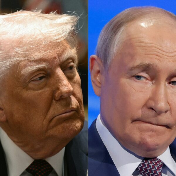 'Alles wijst erop dat Trump in het kamp van Poetin zit' in onderhandelingen over Oekraïne