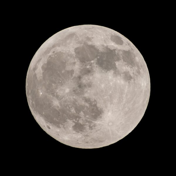 Slapen mensen slechter als het volle maan is?