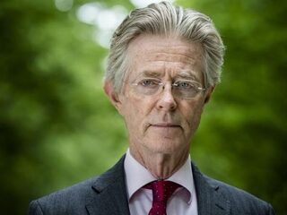 Joris Voorhoeve over nieuw NIOD-rapport: ‘Conclusies sterker aangezet’