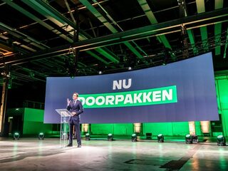 CDA-campagne 'werkt niet': 'Zijn hun eigen nederlaag aan het financieren'