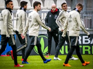 Ten Hag sprak na Feyenoord-drama met zijn leiders: 'Harde woorden gevallen'