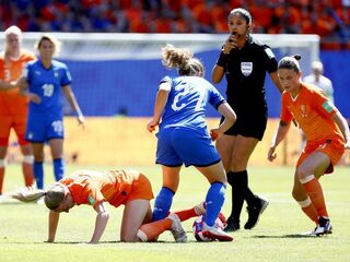 Een scheids die geen lieve dingen zegt