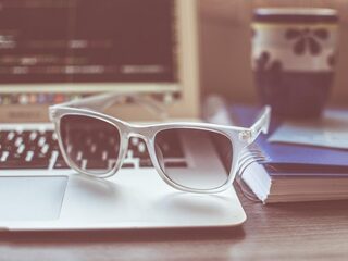 Werken brillen die blauw licht filteren wel?