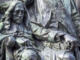 Helden op sokkels: De onderuitgezakte gebroeders De Witt