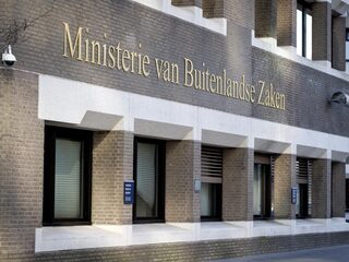 Podcast De Dag: hoe een ambtenaar van Buitenlandse Zaken ngo's intimideerde