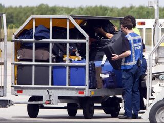 Geld uit reisbagage gestolen: wie is aansprakelijk?
