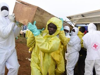 'Angst dat corona tweede ebola is'