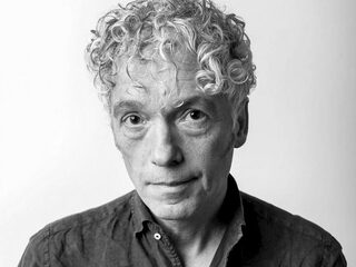 Spinvis: 'Verdwalen in een liedje is het feest in mijn leven'