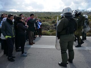 Situatie op Griekse eilanden is 'slechte horrorfilm' voor vluchtelingen: 'We moeten ons kapot schamen'